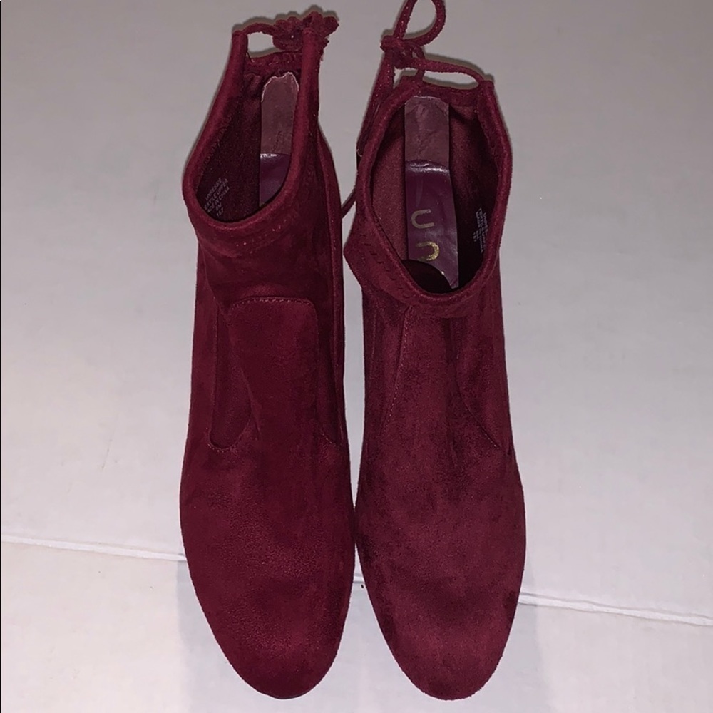 NEW Unisa RESSIE Dark Red Sock Booties size 8M